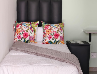 mid care bedroom
